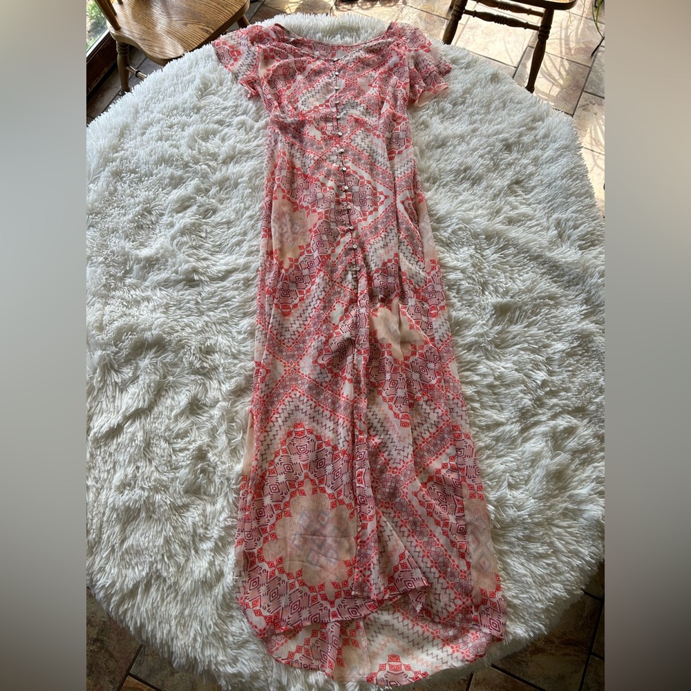 Express | Tapestry Print Short Sleeve Maxi Sheer Overlay Mini Dress - Picture 8 of 10